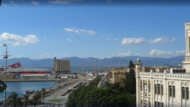 Map of Italy highlighting Cagliari